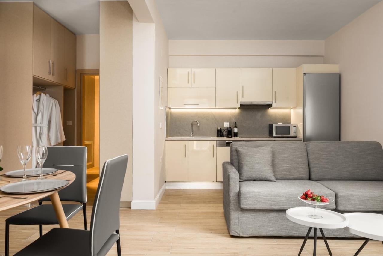 Villa2Be Family & Executive Suites Corfu  ภายนอก รูปภาพ